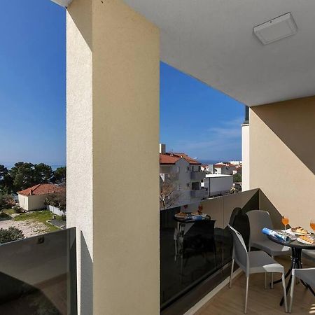Apartment Hrvoje -Nur 50M Bis Zum Meer - Makarska Exklusiv โพรไมนา ภายนอก รูปภาพ